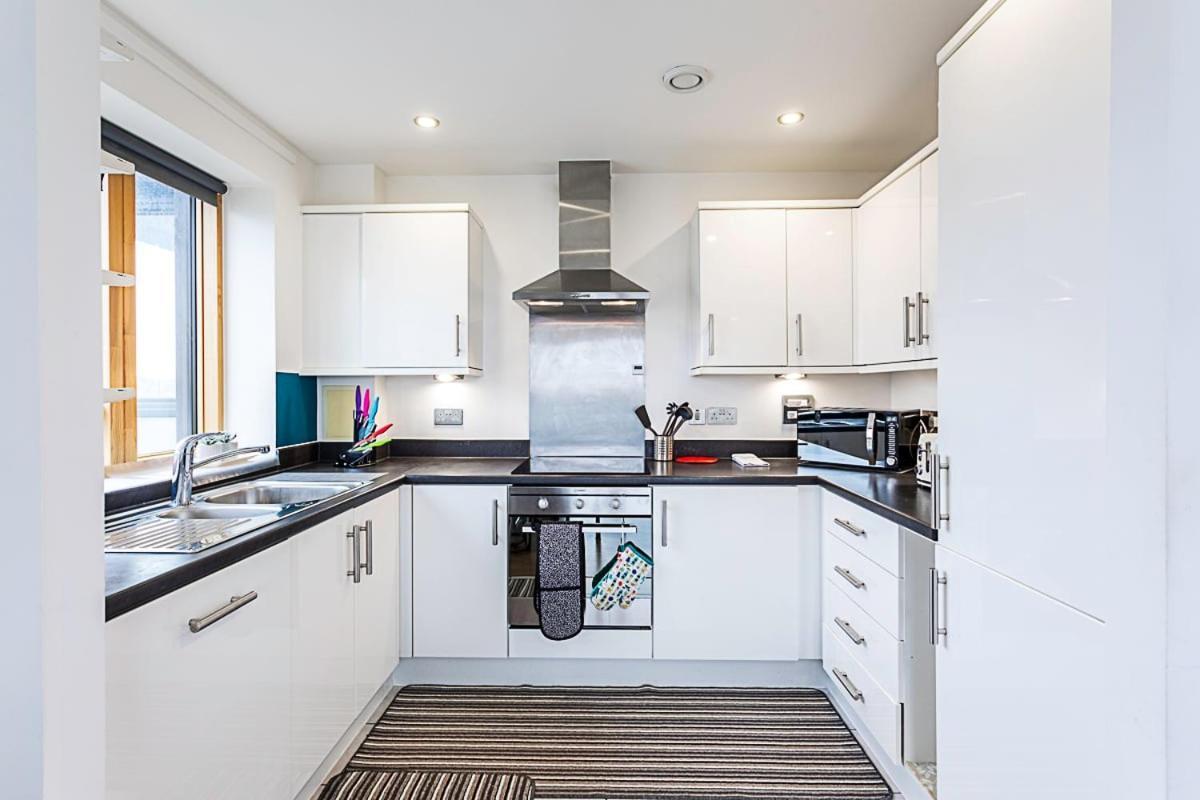 Trendy Queen'S Park Apartment With Views Across London Luaran gambar