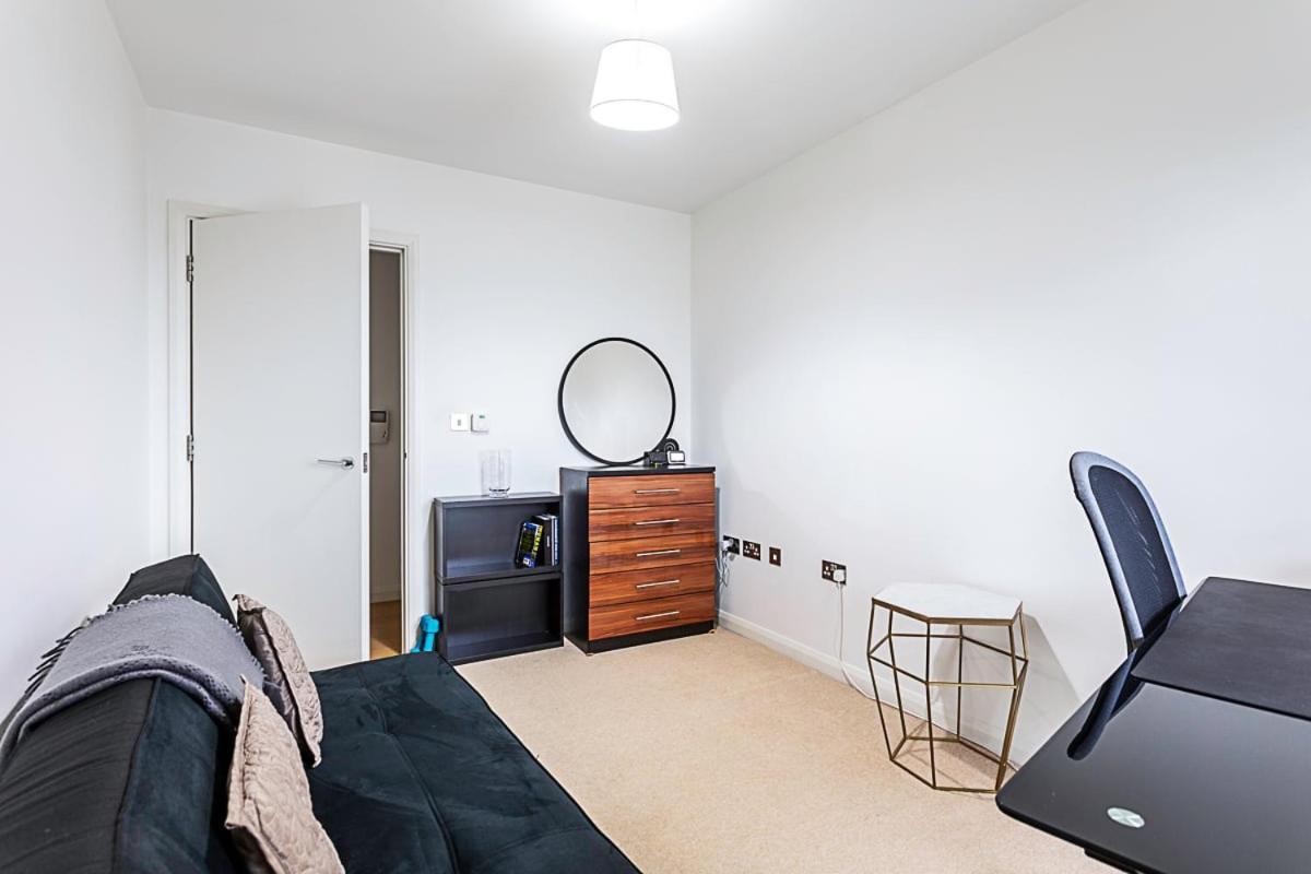 Trendy Queen'S Park Apartment With Views Across London Luaran gambar