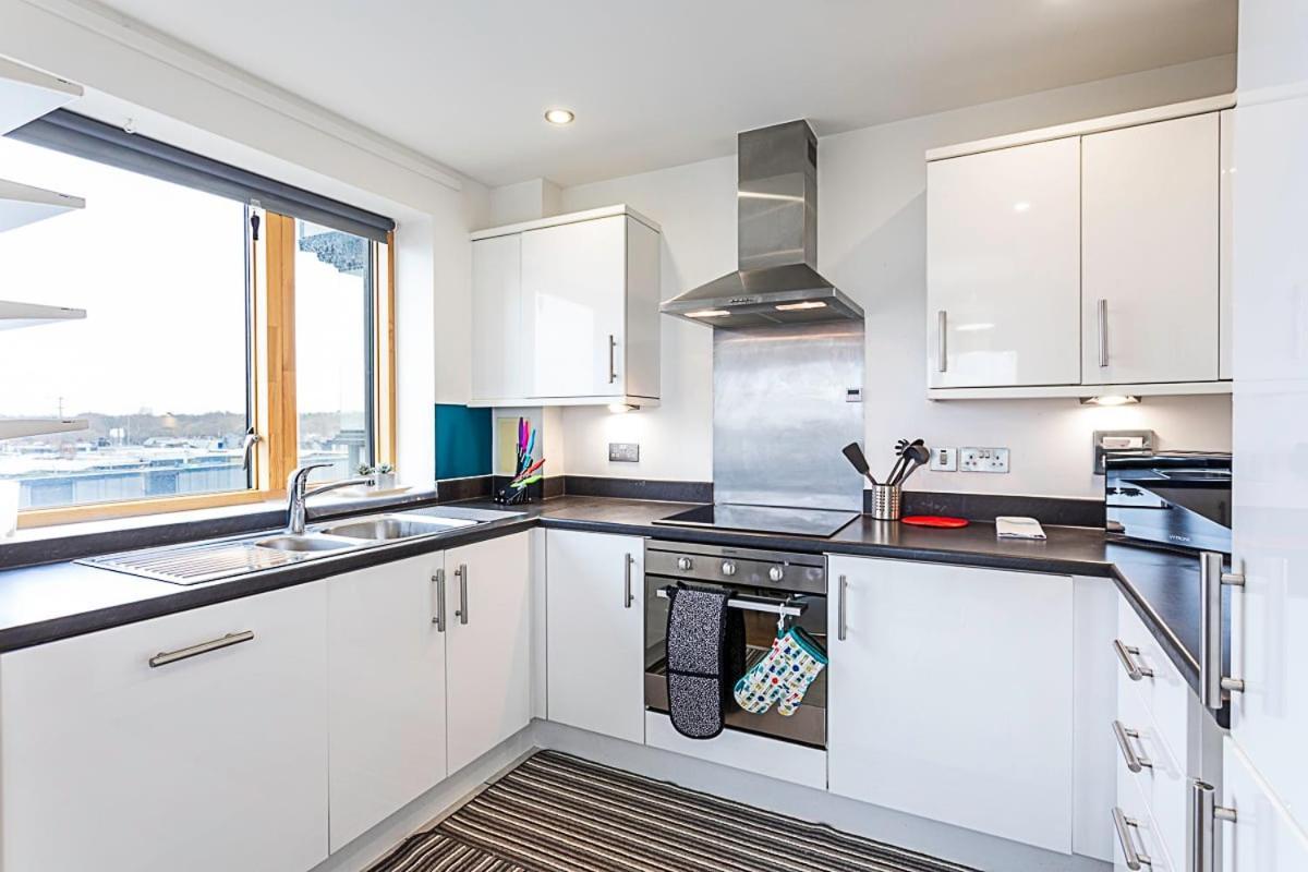 Trendy Queen'S Park Apartment With Views Across London Luaran gambar